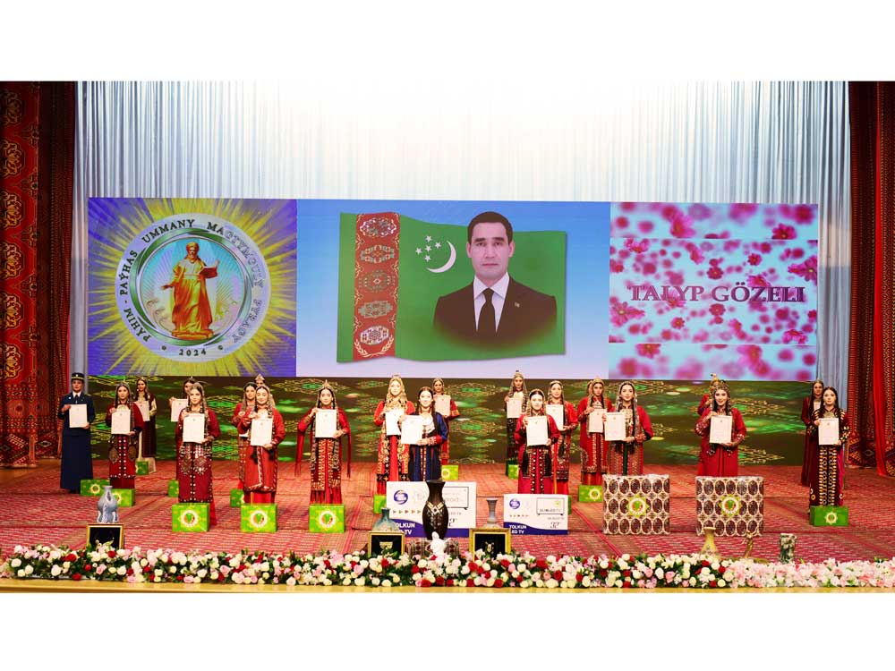 Talybymyz Akgözel Ýagmyrowa «Talyp gözeli — 2024» atly gözellik bäsleşiginiň ýeňijisi boldy