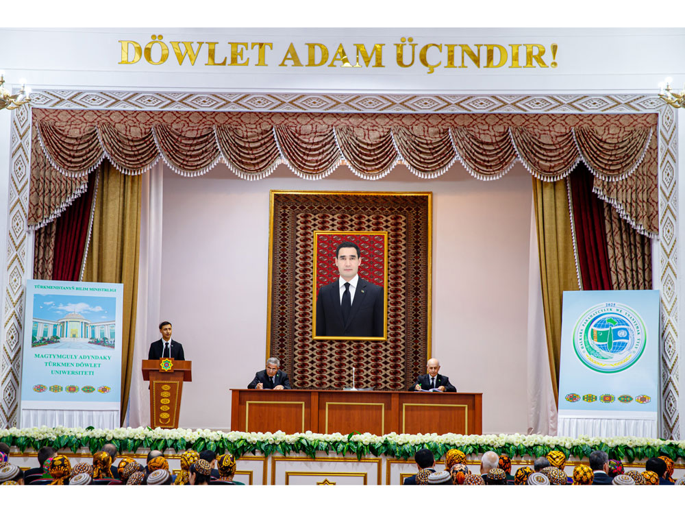 Ylmy-usuly maslahat geçirildi