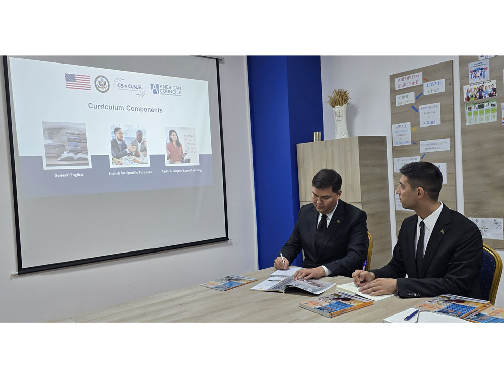 Courses of the C5+Opening Networks in English (C5+ONE) program