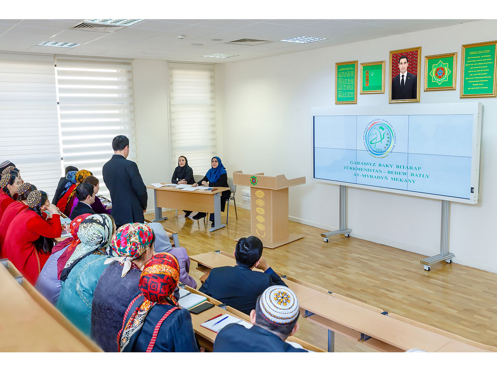 Professional Development Courses Conducted with the Participation of Iranian Professors