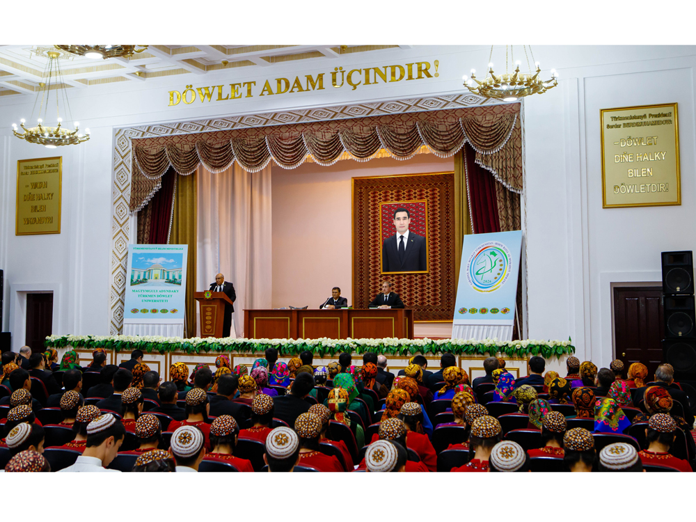 Ynsanperwer ylymlarynyň ösüşine bagyşlanan ylmy-amaly maslahat