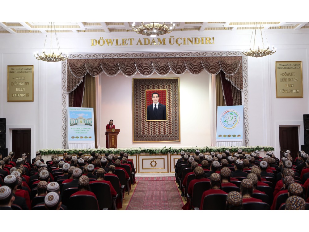 «Türkmeniň buýsanjy» atly goşga bagyşlanan okuw maslahaty